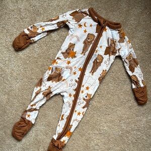 Little Sleepies sleepy bear 2 way zippie